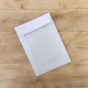 Enveloppe blanche dos cartonné pour faire-part