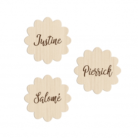 Marque-places personnalisés fleur en bois mariage baptême