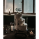 Cake topper mariage personnalisé en plexiglas noir nude cake