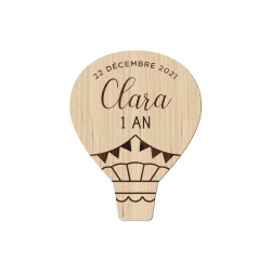 Magnet en bois personnalisé anniversaire thème montgolfière