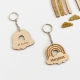 Porte-clés en bois personnalisé arc-en-ciel
