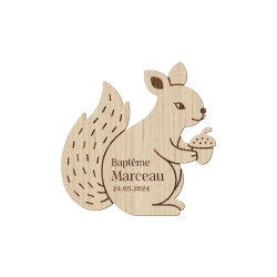 Magnet en bois personnalisé écureuil thème forêt