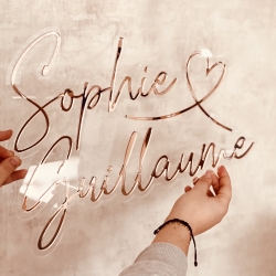 Enseigne prénoms style néon miroir rose gold, décoration originale mariage