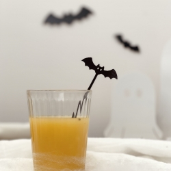 Touillette cocktail Halloween, modèle chauve-souris