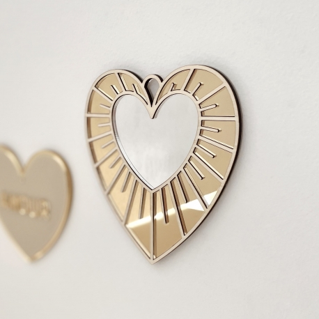 Décoration coeur ex-voto miroir