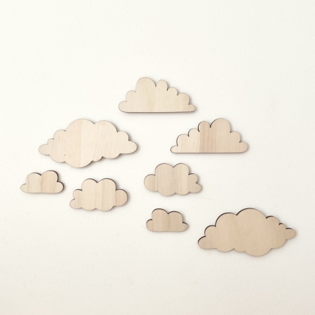 Nuages en bois à accrocher, décoration douce et poétique