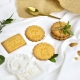 Biscuits personnalisés avec prénoms emporte-pièce mariage bohème