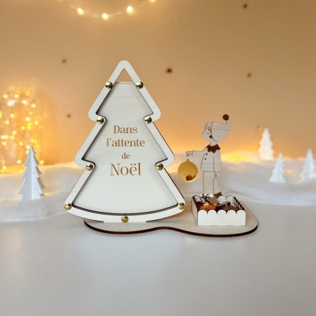 Calendrier de l'Avent ludique en bois sapin enchanté et son lutin