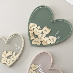 Décoration murale famille à personnaliser, coeur plexiglas