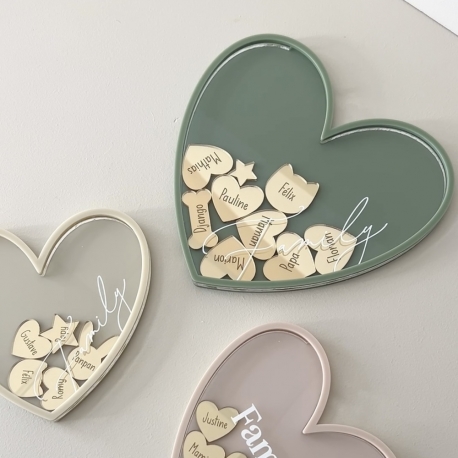 Décoration murale famille à personnaliser, coeur plexiglas