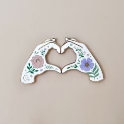 Décoration murale originale en plexiglas Coeur avec les mains