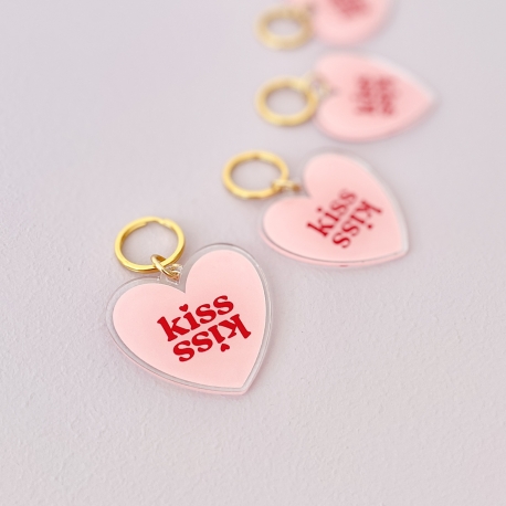 Porte-clé coeur rouge et rose kiss kiss, porte-clés coloré