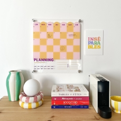 Planning mensuel en plexiglas, calendrier style pop coloré
